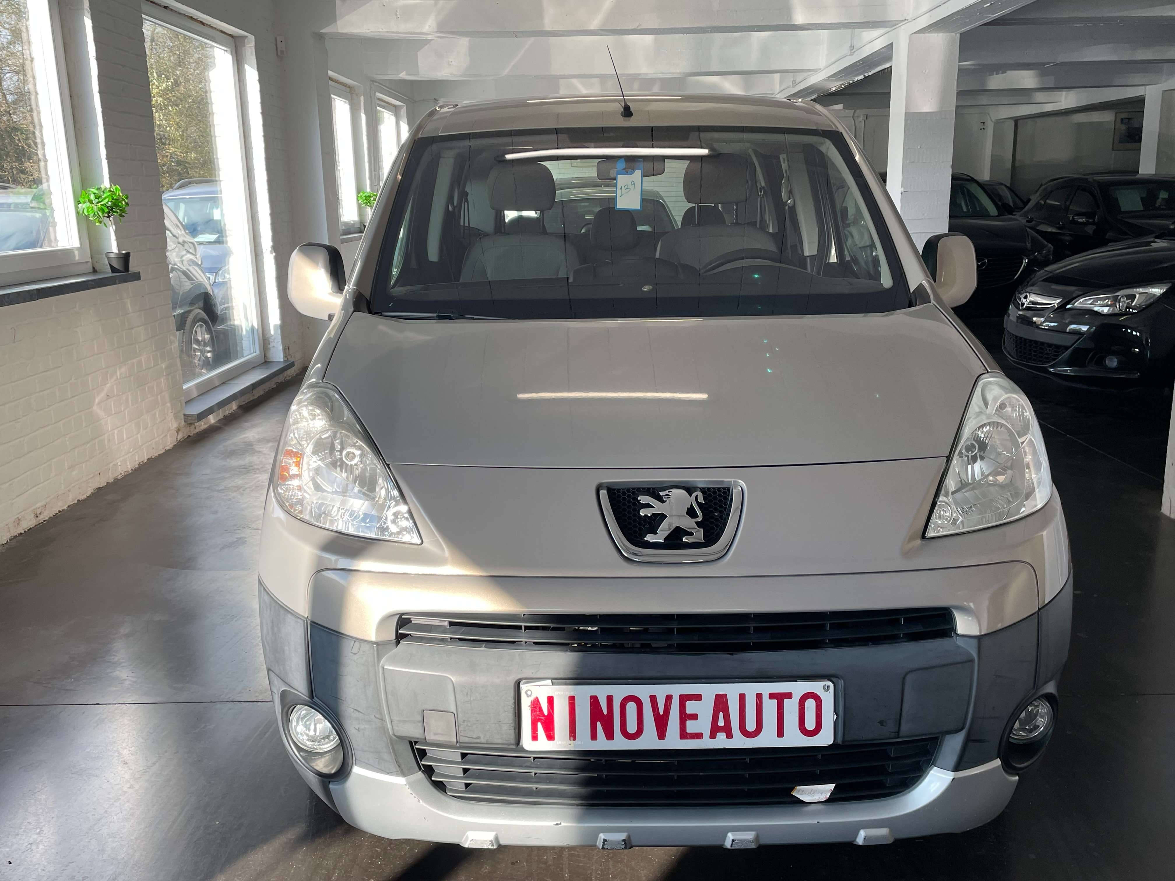 V-Motors - Peugeot Partner