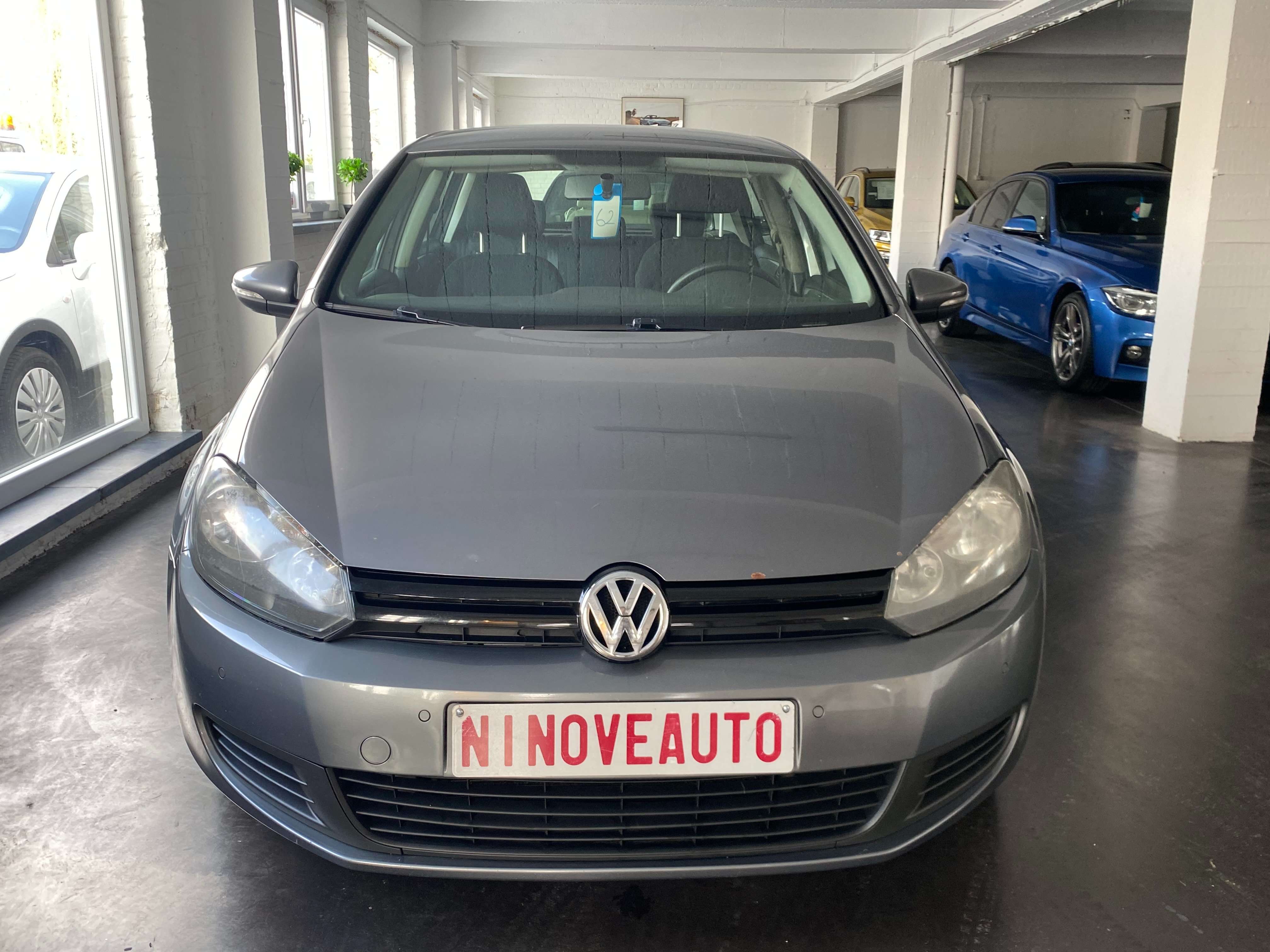 V-Motors - Volkswagen Golf