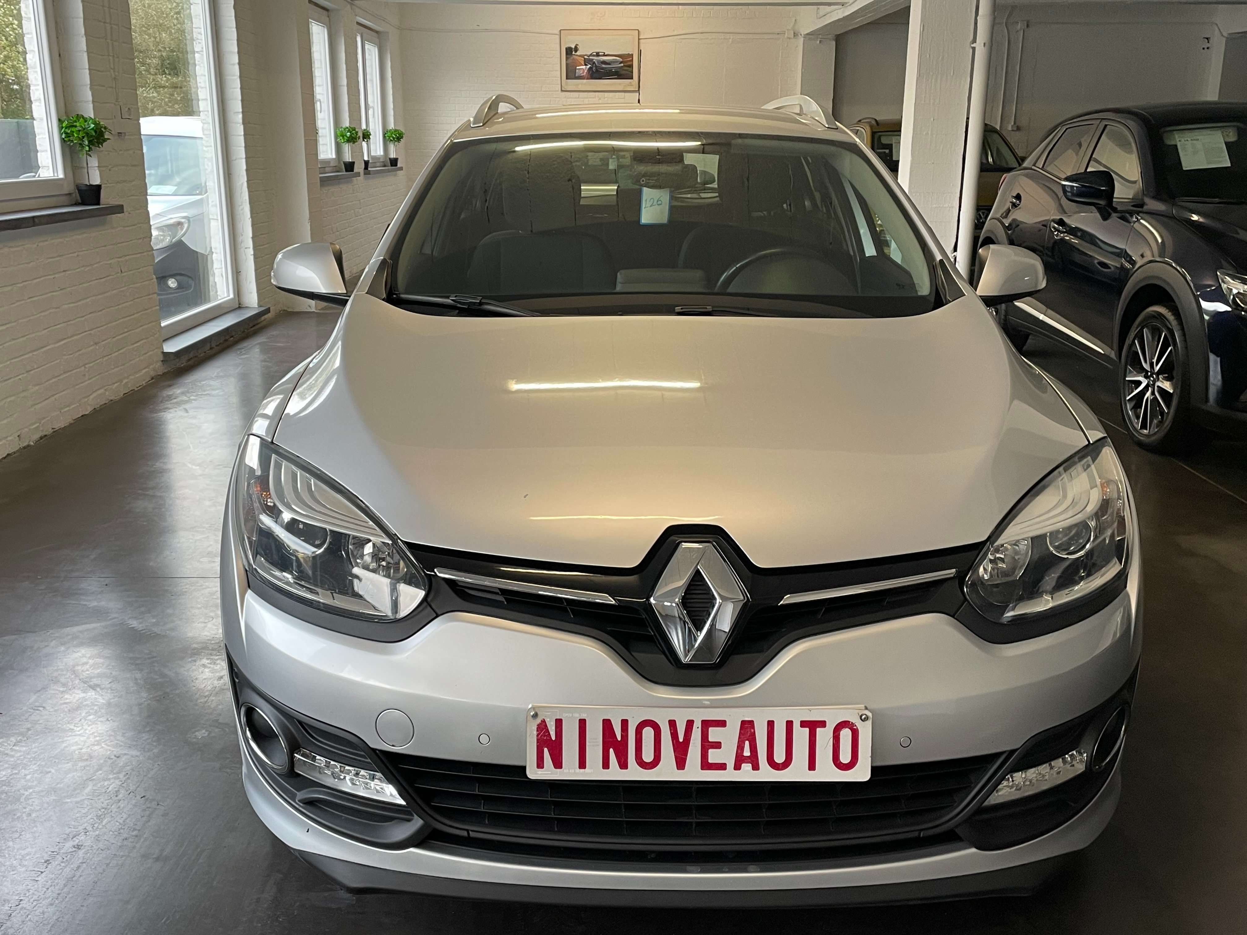 V-Motors - Renault Megane